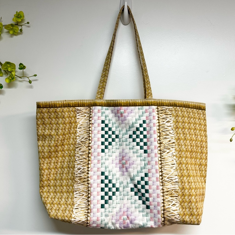 Estée Lauder 19” by 13” shopper tote bag, never used